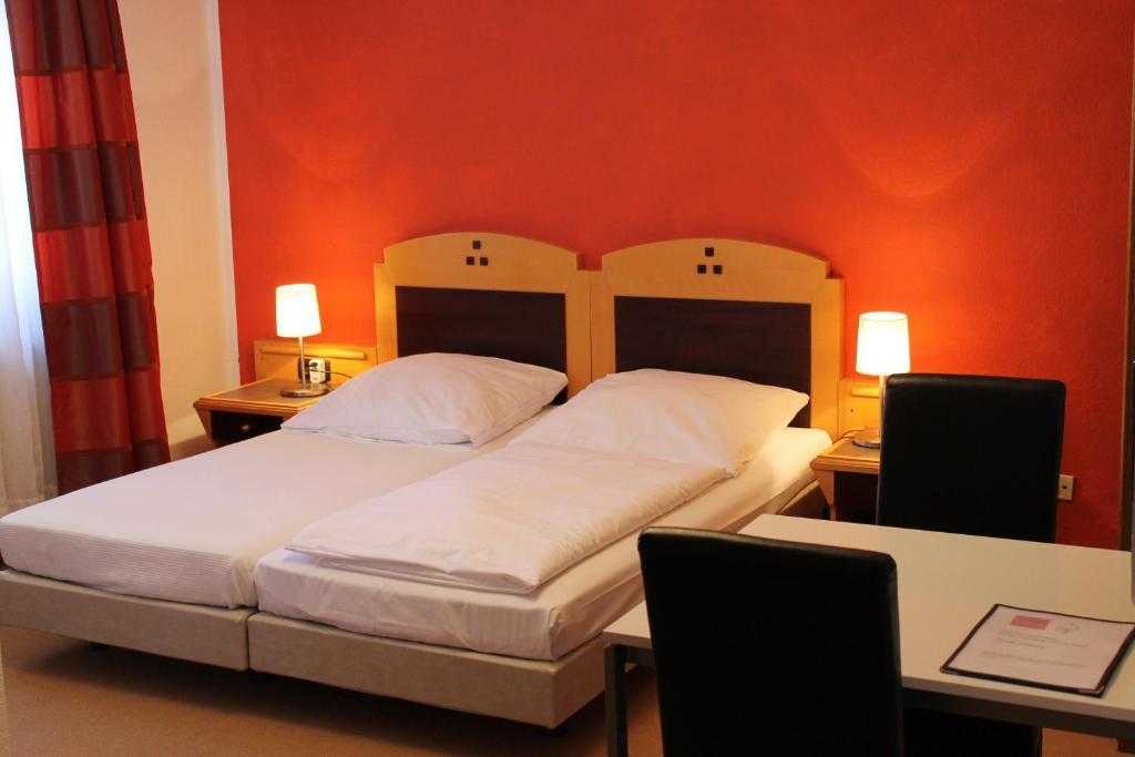 Hotel Zum Loewen Bad Homburg vor der Höhe Habitación foto